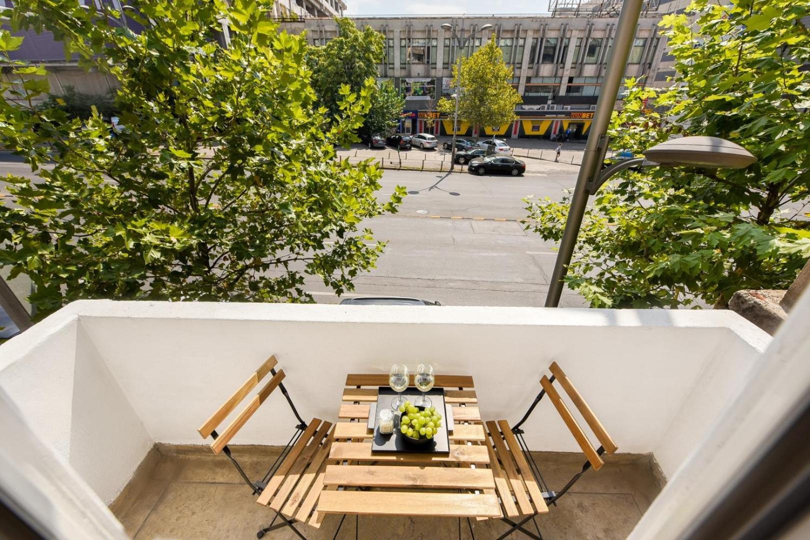 Ideal Home - Spacious & Modern Accommodation Near Unirii Square Bucarest Habitación foto